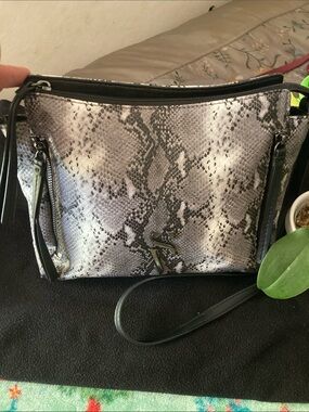Simply Vera Vera Wang Gray Snake-Print Crossbody Bag